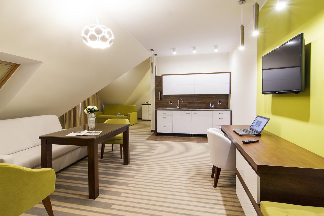 Hotel Pory Roku Czysteblota Dış mekan fotoğraf