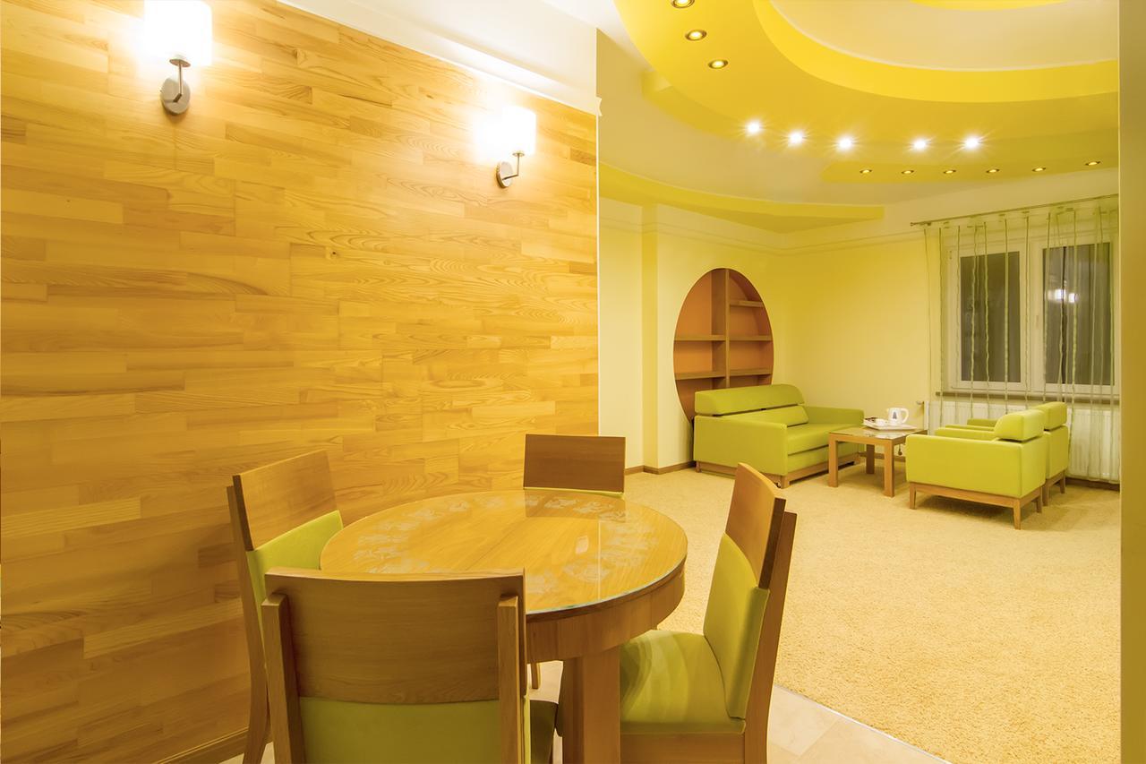 Hotel Pory Roku Czysteblota Dış mekan fotoğraf